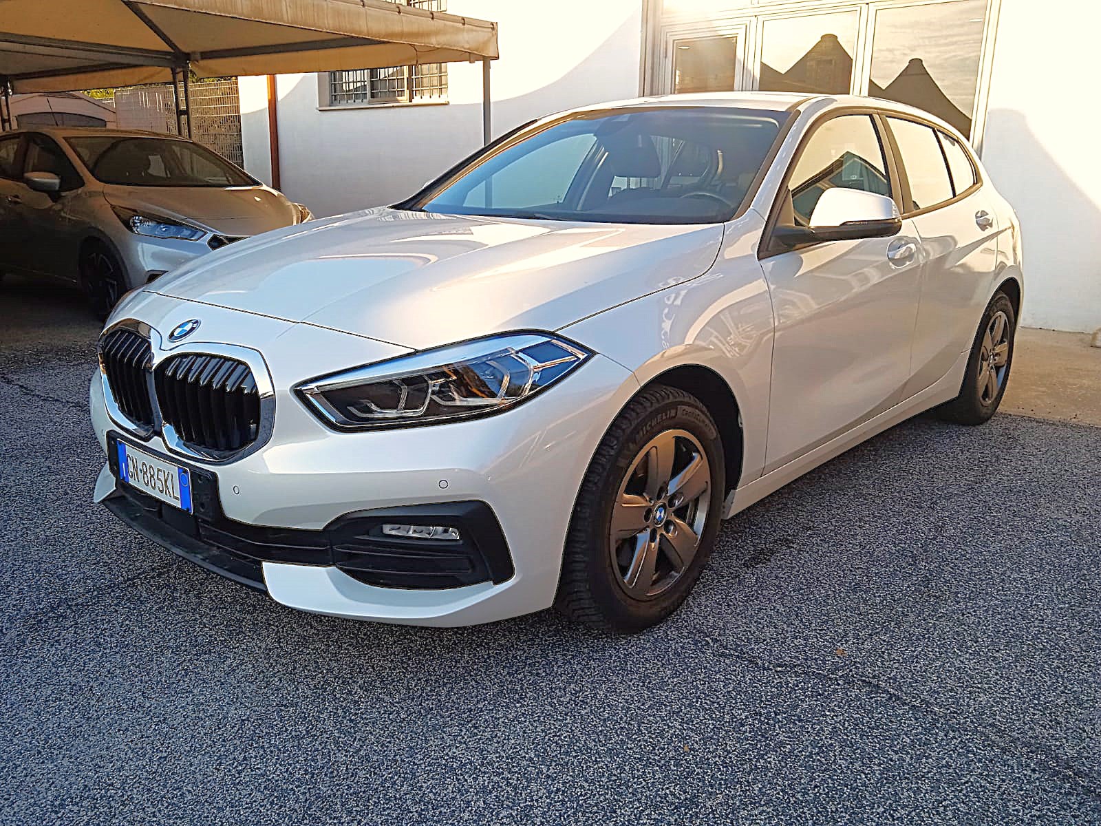 BMW 118i Business Advantage 136 cv Automatica Navi+Sensori di parcheggio