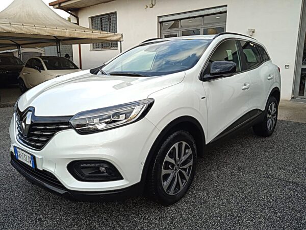 Renault Kadjar 1.3 tce 140cv edc fap Black Edition Parcheggio automatico Sedili riscaldabili