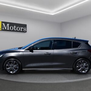 Lato Sinistro Ford Focus ST-Line
