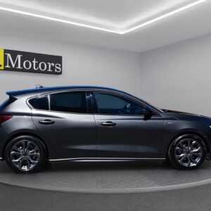 Lato destro Ford Focus ST-Line