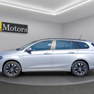 Lato sinistro Fiat Tipo sw 1.3 Multijet 95cv